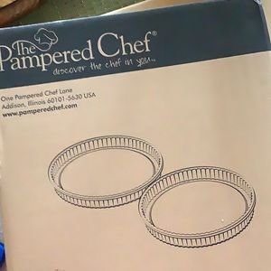 NIB pampered chef torte pan set